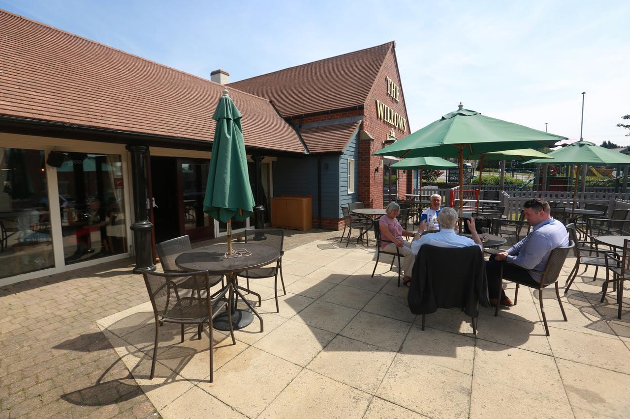 Willows, Blackburn By Marston'S Inn Exteriér fotografie