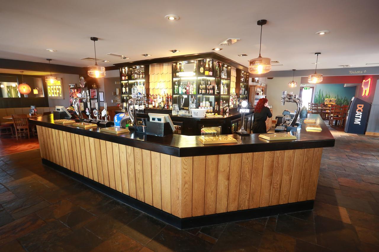 Willows, Blackburn By Marston'S Inn Exteriér fotografie
